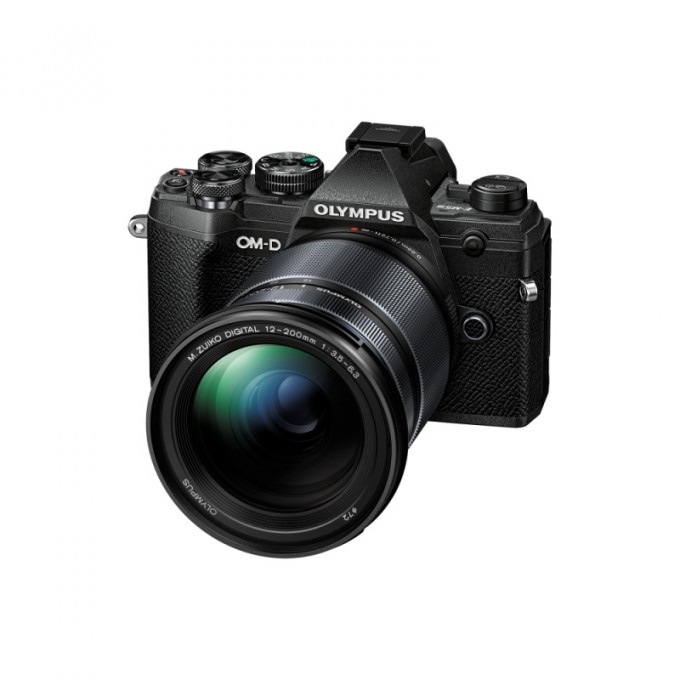 Olympus OM-D E‑M5 Mark III 12-200 Kit Black Цифровая фотокамера 
